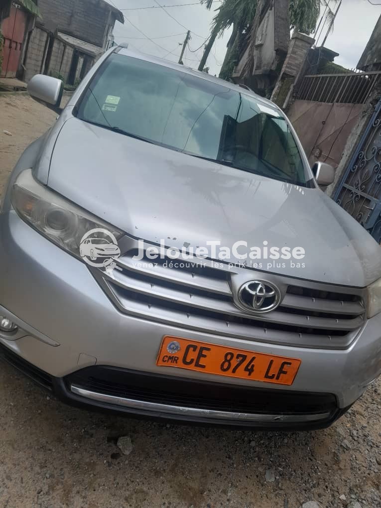 TOYOTA HIGHLANDER